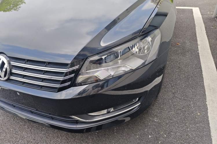 Used Volkswagen Passat 2015 1.8TSI DSG Prestige Edition Left Front Headlight