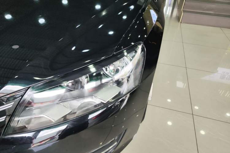 Used Volkswagen Passat 2015 1.8TSI DSG Prestige Edition Left Front Headlight