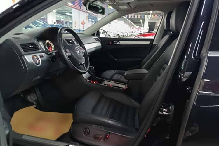 Used Volkswagen Passat 2015 1.8TSI DSG Prestige Edition Left Front Seat
