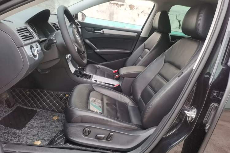 Used Volkswagen Passat 2015 1.8TSI DSG Prestige Edition Left Front Seat