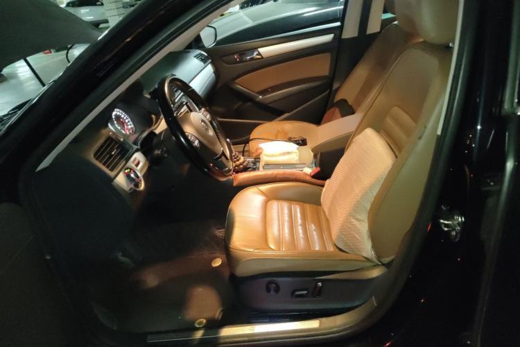 Used Volkswagen Passat 2015 2.0 TSI DSG Prestige Edition Left Front Seat