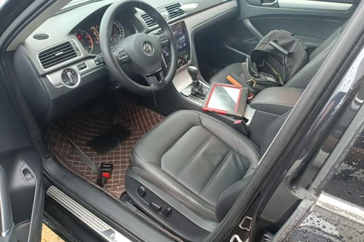 Used Volkswagen Passat 2015 1.8TSI DSG Prestige Edition Left Front Seat