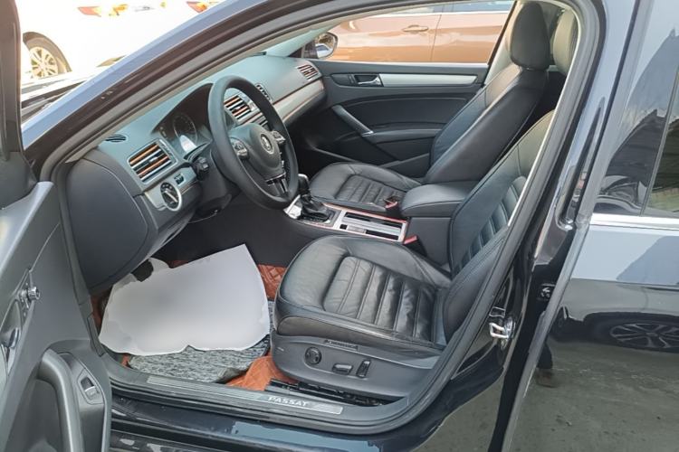 Used Volkswagen Passat 2015 2.0 TSI DSG Prestige Edition Left Front Seat
