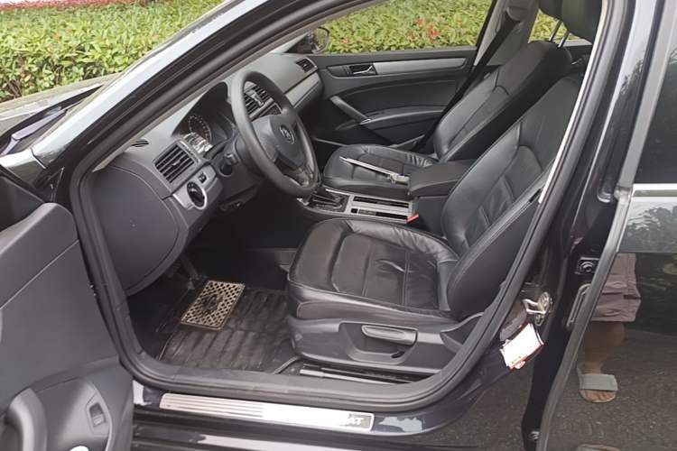 Used Volkswagen Passat 2015 1.8TSI Automatic Prestige Edition Left Front Seat