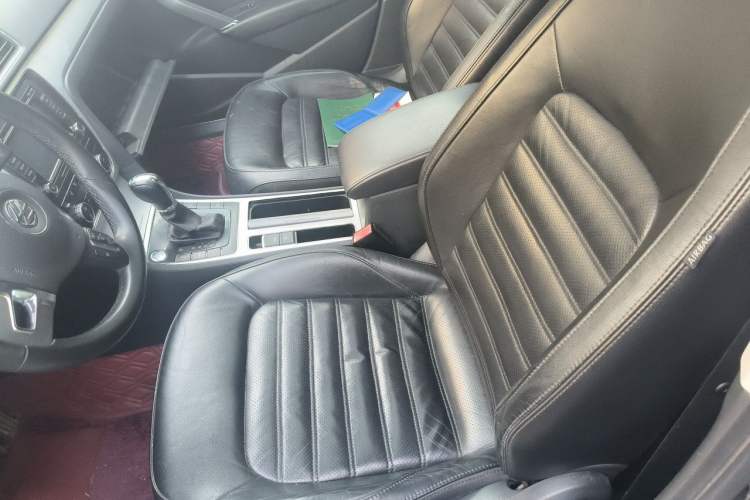 Used Volkswagen Passat 2015 1.8TSI DSG Prestige Edition Left Front Seat
