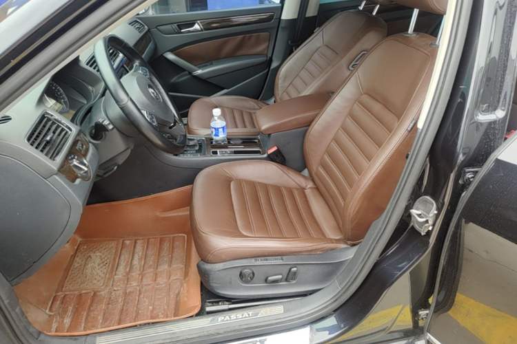 Used Volkswagen Passat 2015 1.8TSI DSG Prestige Edition Left Front Seat