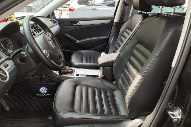 Used Volkswagen Passat 2015 2.0 TSI DSG Prestige Edition Left Front Seat