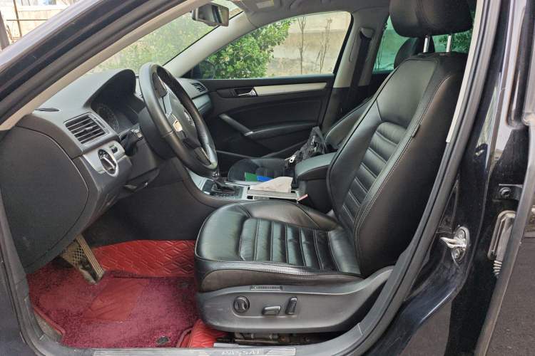 Used Volkswagen Passat 2015 1.8TSI DSG Prestige Edition Left Front Seat