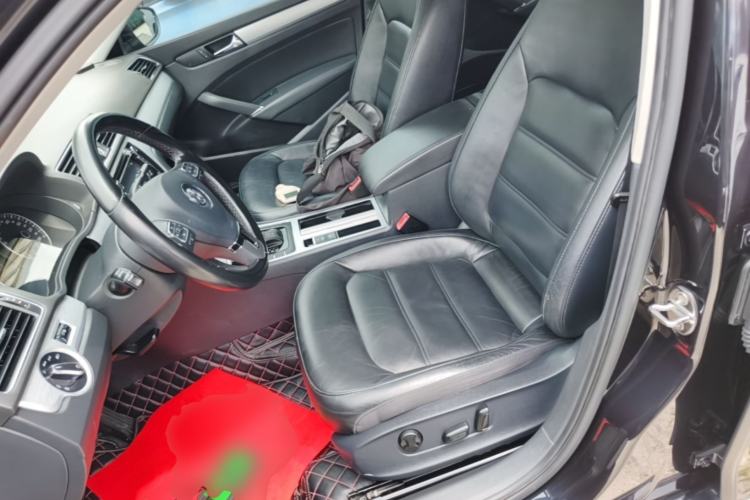 Used Volkswagen Passat 2015 1.8TSI DSG Prestige Edition Left Front Seat