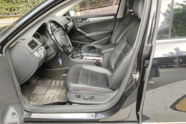 Used Volkswagen Passat 2015 1.8TSI DSG Prestige Edition Left Front Seat