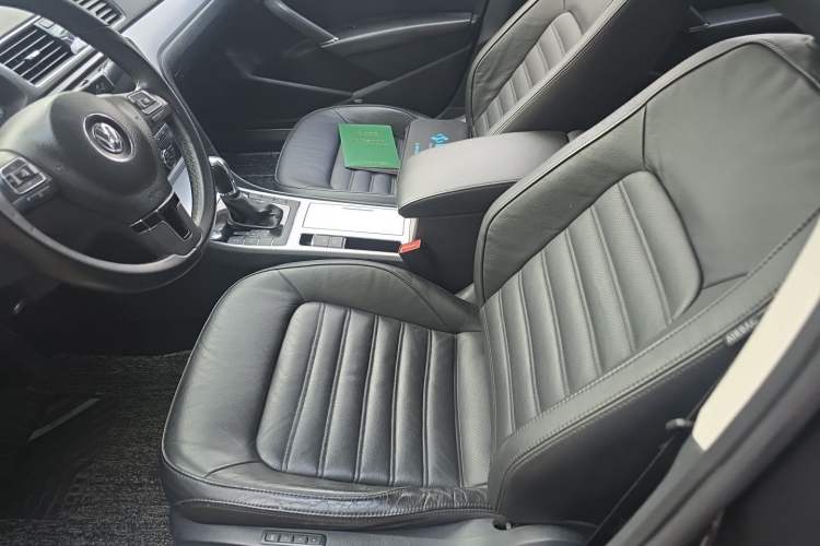 Used Volkswagen Passat 2015 1.8TSI DSG Prestige Edition Left Front Seat