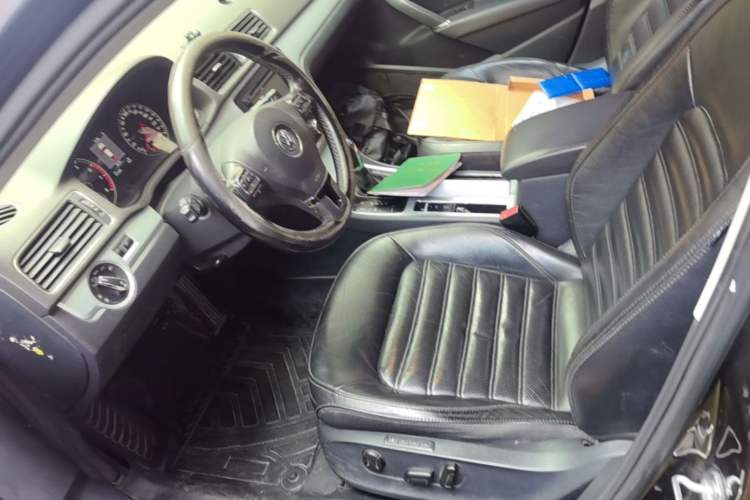 Used Volkswagen Passat 2015 1.8TSI DSG Prestige Edition Left Front Seat