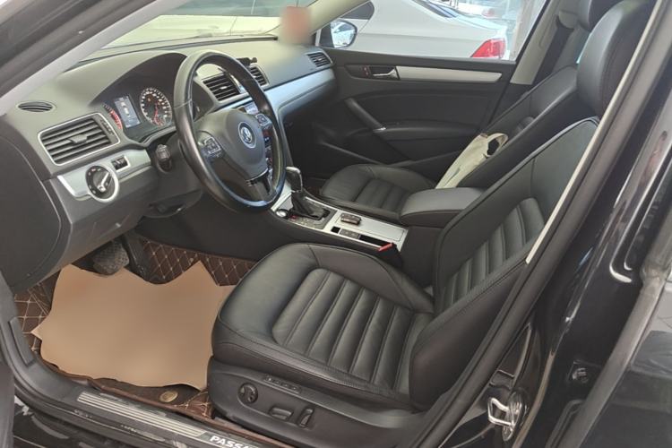 Used Volkswagen Passat 2015 1.8TSI DSG Prestige Edition Left Front Seat