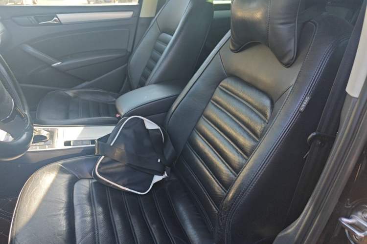 Used Volkswagen Passat 2015 1.8TSI DSG Prestige Edition Left Front Seat