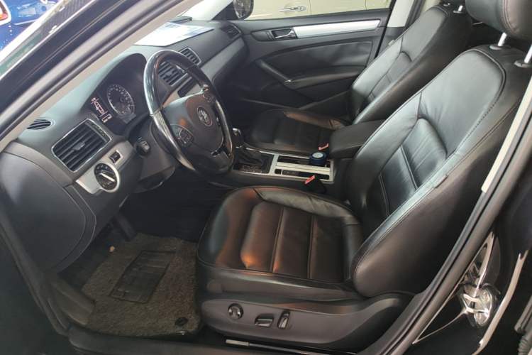 Used Volkswagen Passat 2015 1.8TSI DSG Prestige Edition Left Front Seat