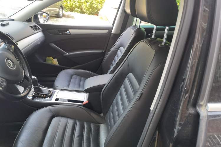 Used Volkswagen Passat 2015 1.8TSI DSG Prestige Edition Left Front Seat