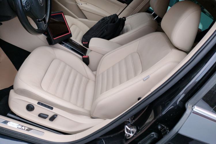 Used Volkswagen Passat 2015 2.0 TSI DSG Prestige Edition Left Front Seat