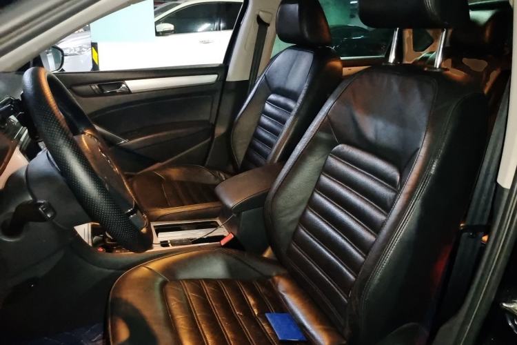 Used Volkswagen Passat 2015 1.8TSI DSG Prestige Edition Left Front Seat
