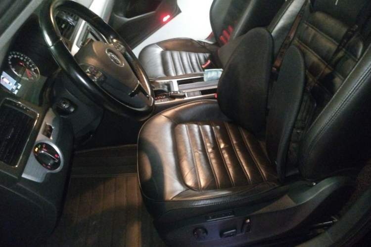 Used Volkswagen Passat 2015 1.8TSI DSG Prestige Edition Left Front Seat