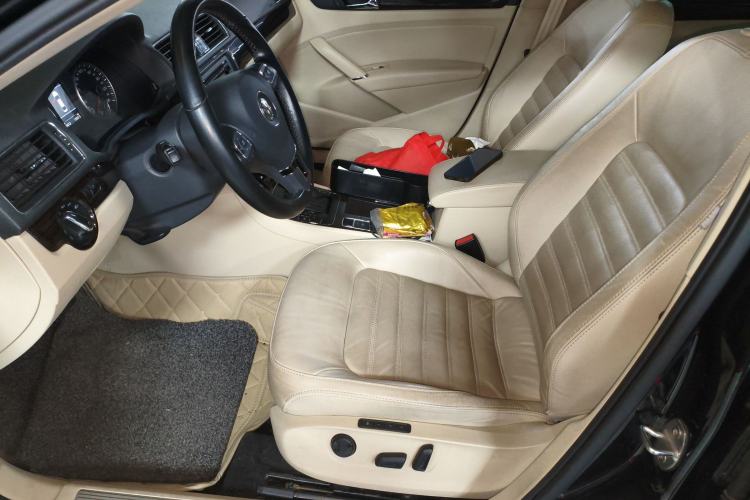 Used Volkswagen Passat 2015 1.8TSI DSG Prestige Edition Left Front Seat