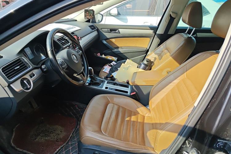 Used Volkswagen Passat 2015 1.8TSI DSG Prestige Edition Left Front Seat