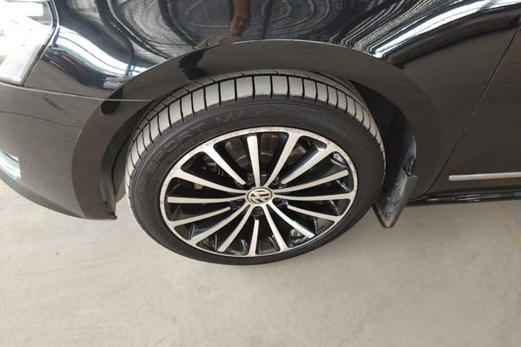 Used Volkswagen Passat 2015 1.8TSI DSG Prestige Edition Left Front Wheel Hub