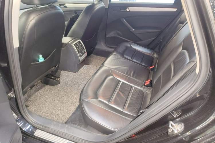 Used Volkswagen Passat 2015 1.8TSI DSG Prestige Edition Left Rear Seat