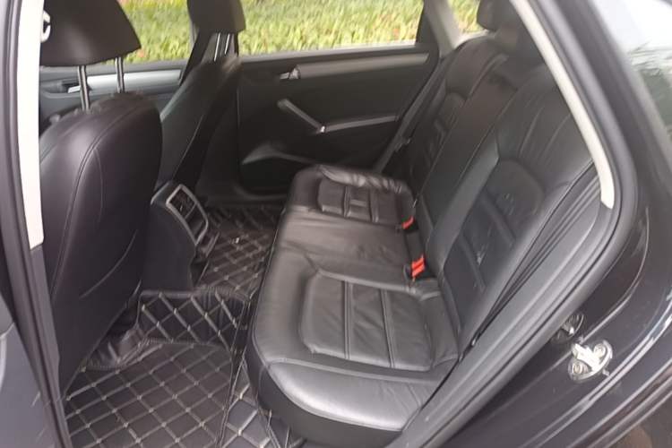 Used Volkswagen Passat 2015 1.8TSI Automatic Prestige Edition Left Rear Seat