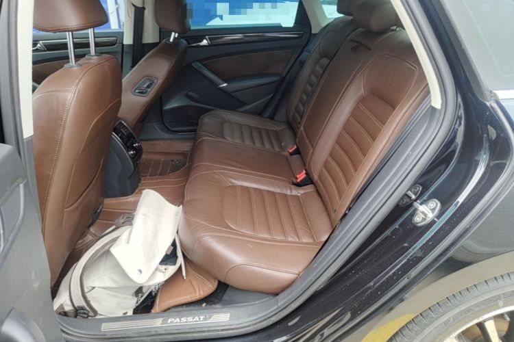 Used Volkswagen Passat 2015 1.8TSI DSG Prestige Edition Left Rear Seat