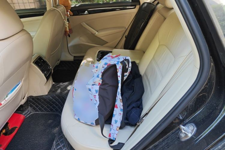 Used Volkswagen Passat 2015 1.8TSI DSG Prestige Edition Left Rear Seat