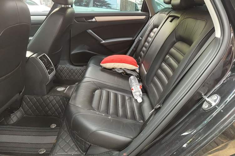 Used Volkswagen Passat 2015 2.0 TSI DSG Prestige Edition Left Rear Seat