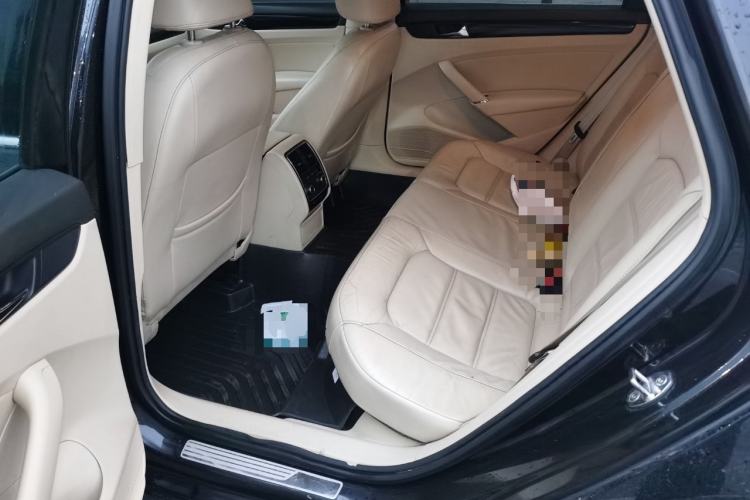 Used Volkswagen Passat 2015 1.8TSI DSG Prestige Edition Left Rear Seat