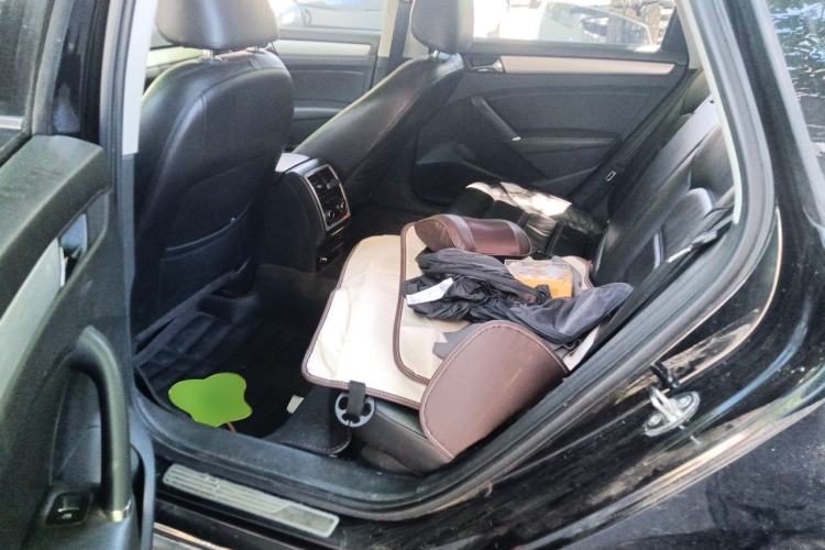 Used Volkswagen Passat 2015 1.8TSI DSG Prestige Edition Left Rear Seat