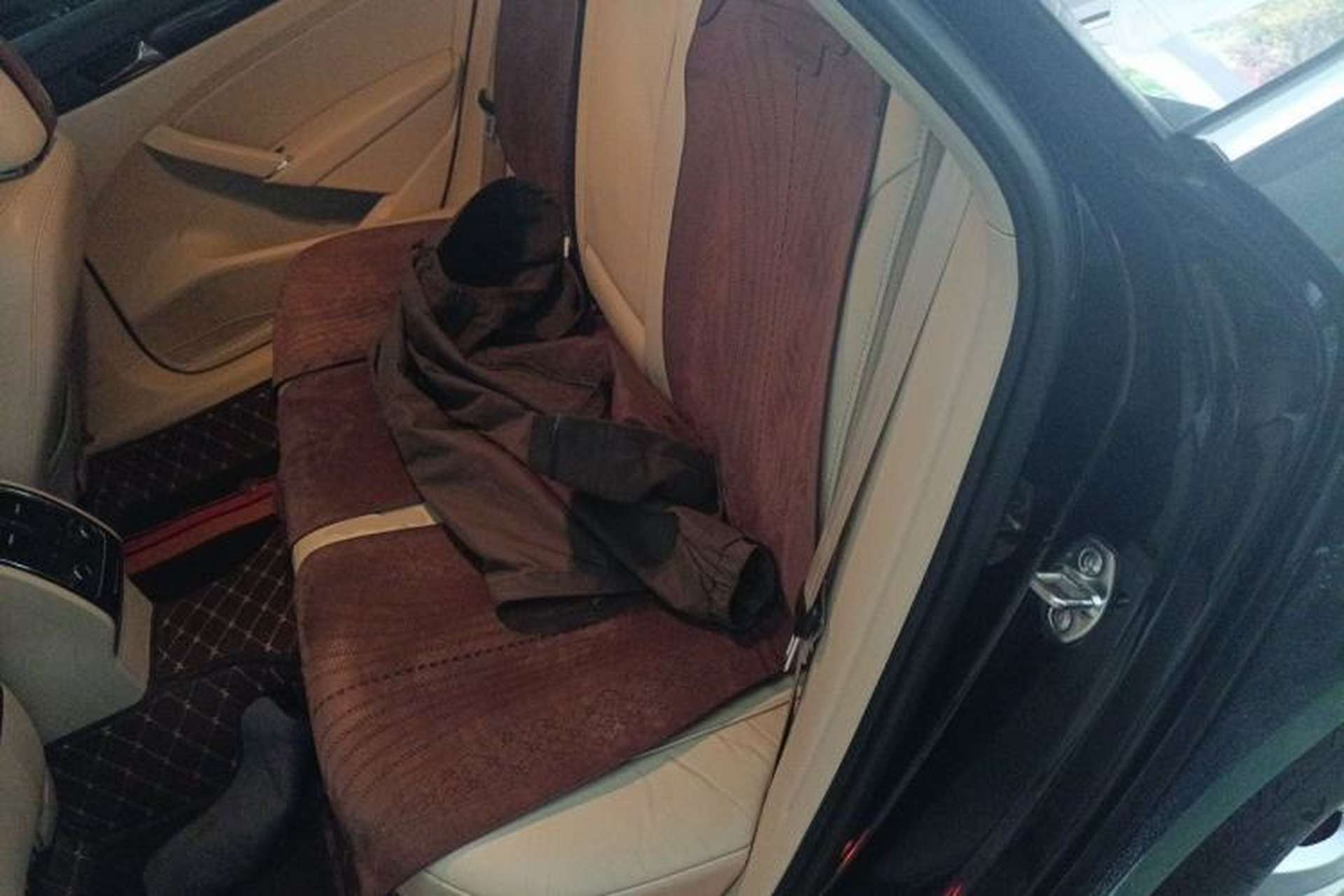 Used Volkswagen Passat 2015 1.8TSI DSG Prestige Edition Left Rear Seat