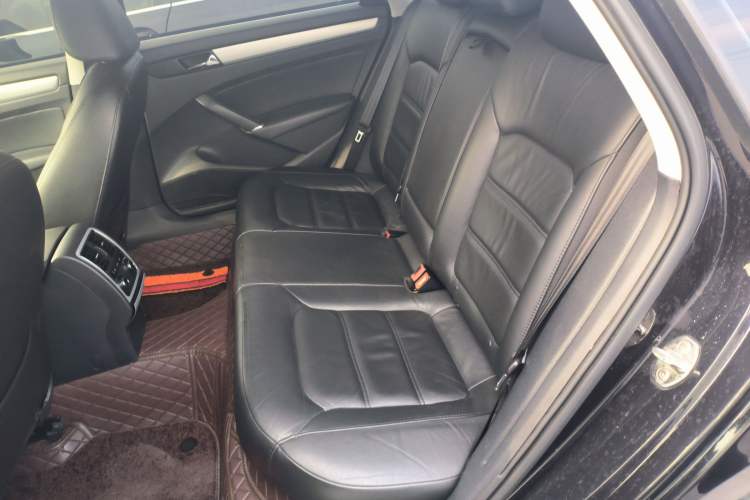 Used Volkswagen Passat 2015 1.8TSI DSG Prestige Edition Left Rear Seat
