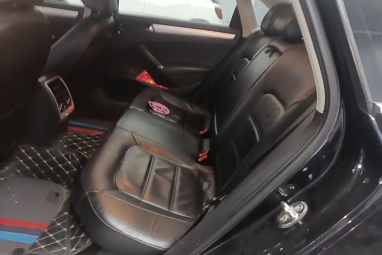Used Volkswagen Passat 2015 1.8TSI DSG Prestige Edition Left Rear Seat