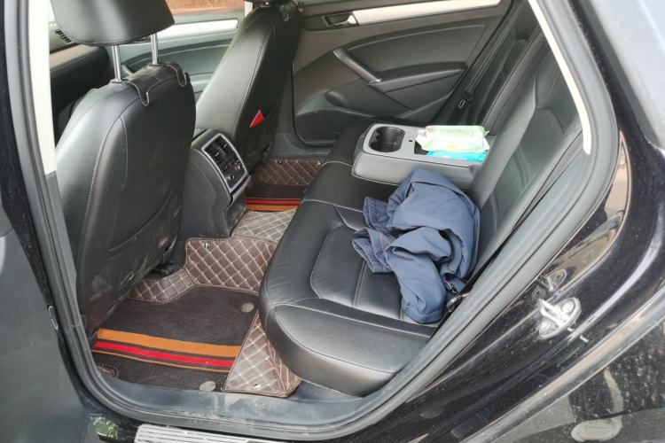 Used Volkswagen Passat 2015 1.8TSI DSG Prestige Edition Left Rear Seat