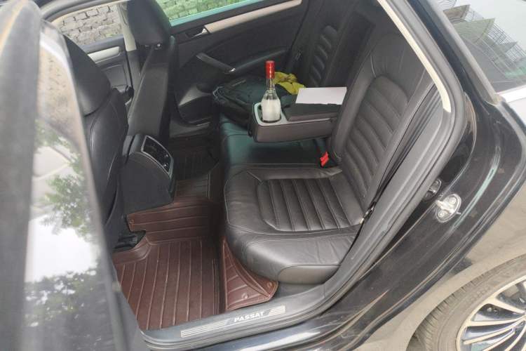 Used Volkswagen Passat 2015 1.8TSI DSG Prestige Edition Left Rear Seat