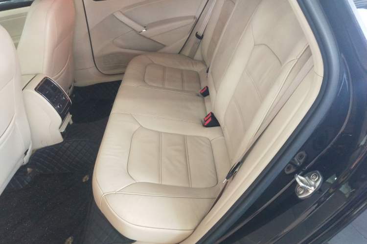 Used Volkswagen Passat 2015 1.4TSI DSG Prestige Edition Left Rear Seat