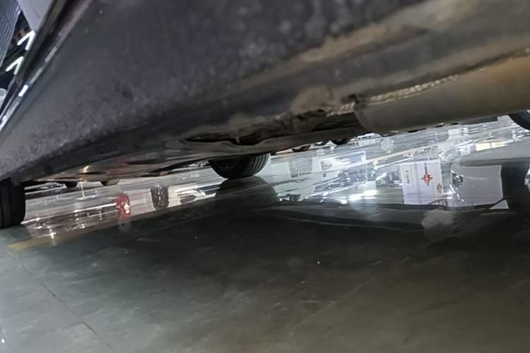 Used Volkswagen Passat 2015 1.8TSI DSG Prestige Edition Left Side Sill