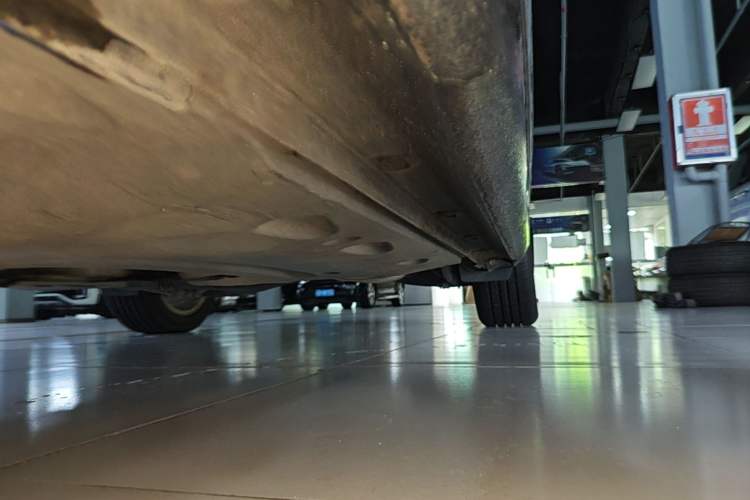 Used Volkswagen Passat 2015 1.8TSI DSG Prestige Edition Left Side Sill