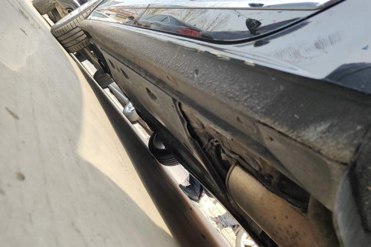 Used Volkswagen Passat 2015 1.8TSI DSG Ultimate Edition Left Side Sill