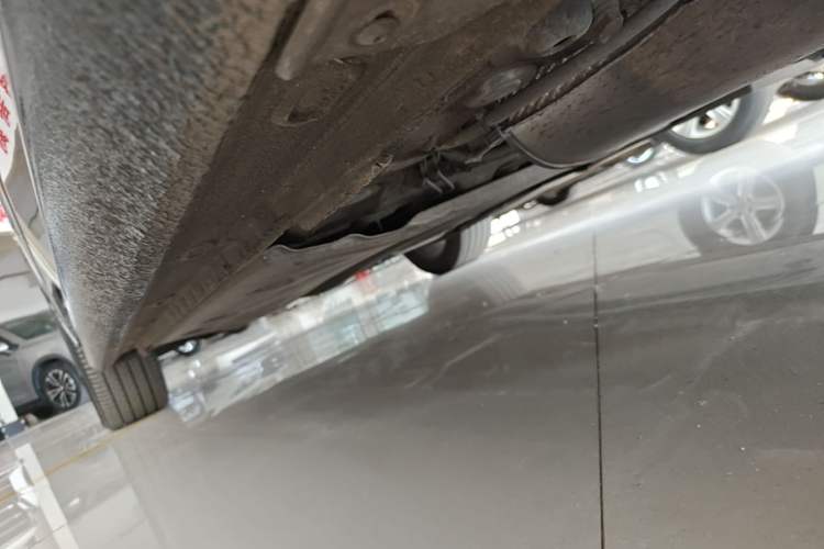 Used Volkswagen Passat 2015 1.8TSI DSG Prestige Edition Left Side Sill