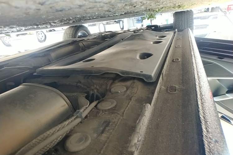 Used Volkswagen Passat 2015 1.8TSI DSG Prestige Edition Left Side Sill