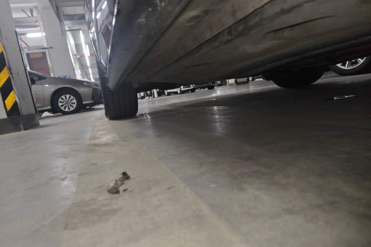 Used Volkswagen Passat 2015 1.8TSI DSG Prestige Edition Left Side Sill