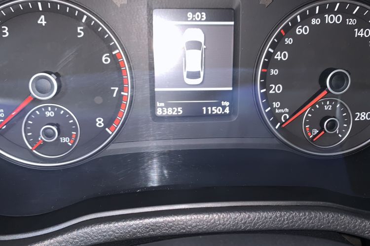 Used Volkswagen Passat 2015 1.8TSI DSG Prestige Edition Odometer Close Up