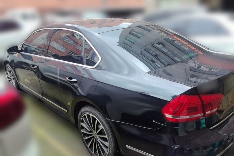 Used Volkswagen Passat 2015 1.8TSI DSG Prestige Edition Rear Left 45 Deg