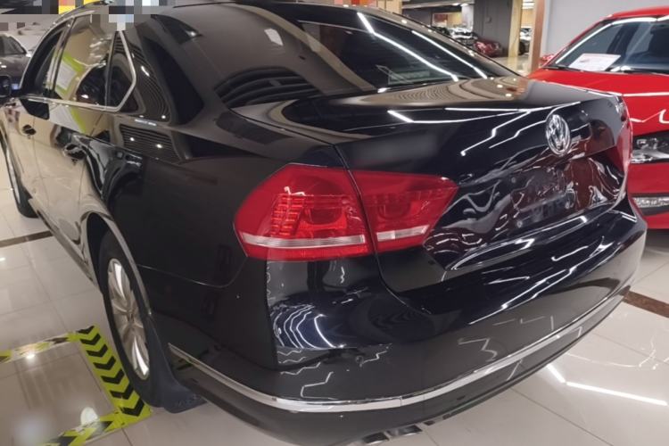 Used Volkswagen Passat 2015 1.8TSI DSG Prestige Edition Rear Left 45 Deg