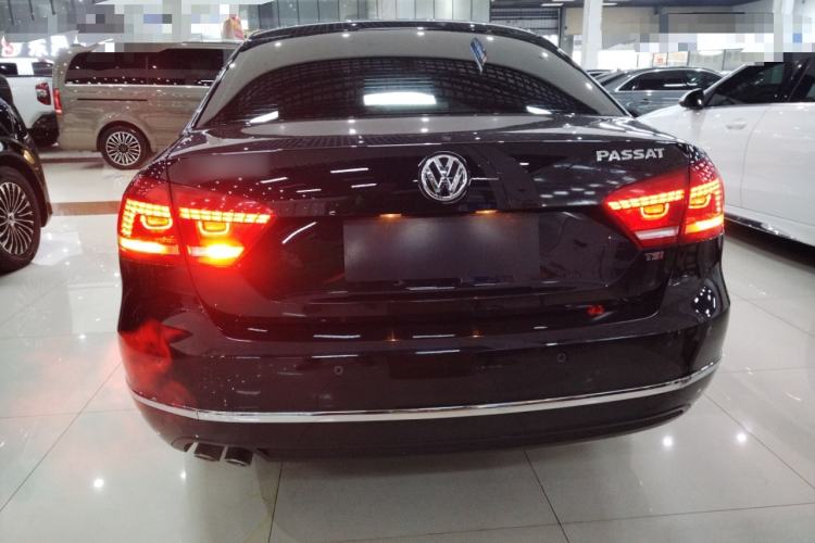 Used Volkswagen Passat 2015 1.8TSI DSG Prestige Edition Rear