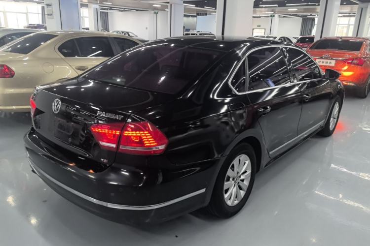 Used Volkswagen Passat 2015 1.8TSI DSG Prestige Edition Rear Right 45 Deg